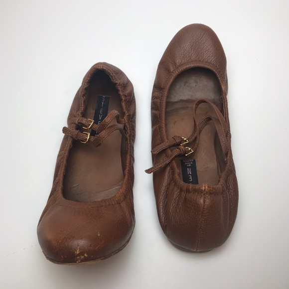 Steven by Steve Madden | Brown Leather Flats - Picture 2 of 4